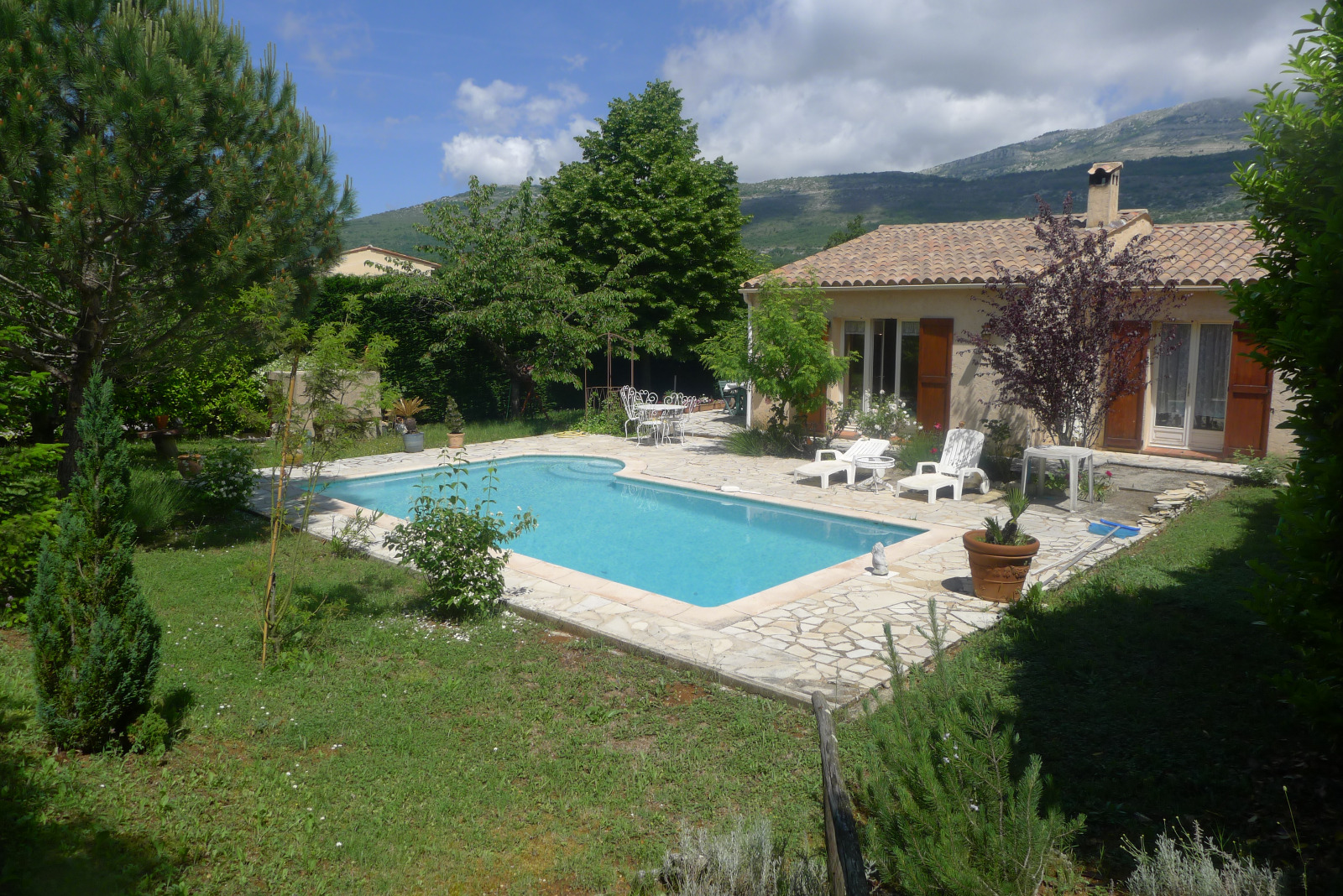 vente St VallierdeThiey Villa Ind. de Plainpied 4 chambres jardin